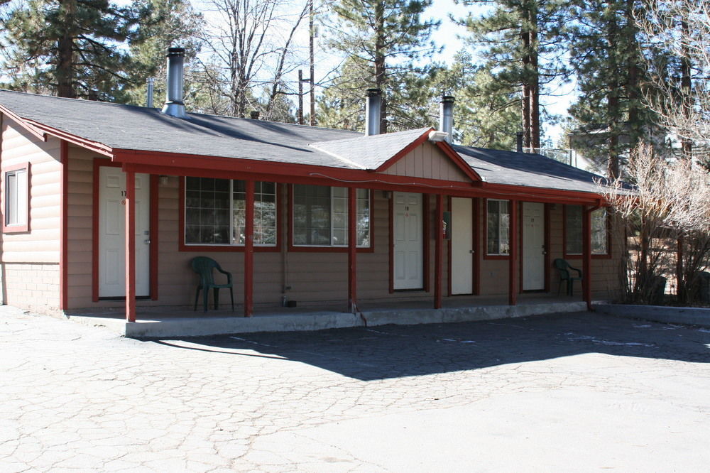Honey Bear Lodge & Cabins Биг Беър Лейк Екстериор снимка